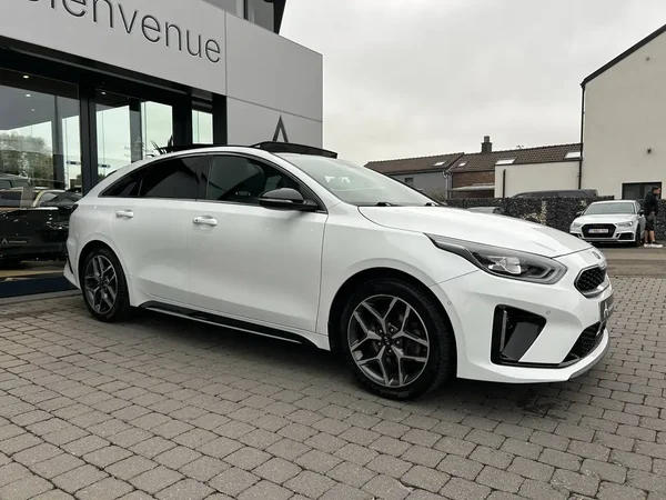 Kia Proceed (2019) — foto 17 van 27