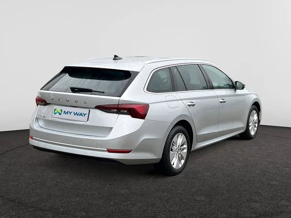 SKODA Octavia Combi (2022) — foto 21 van 24