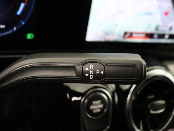 MERCEDES GLA 250 (2022) — foto 4 van 33