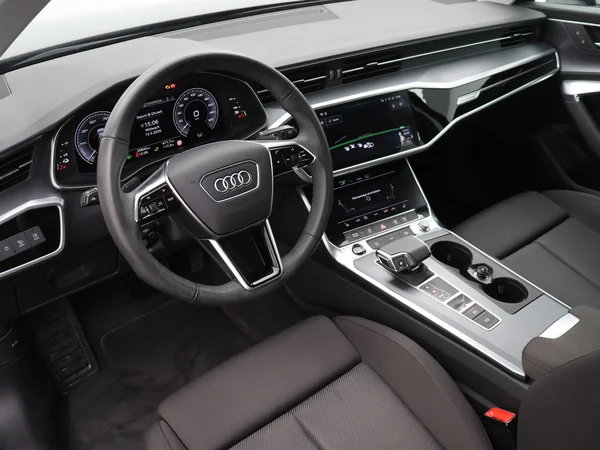 AUDI A6 Avant PHEV (2025) — foto 18 van 27