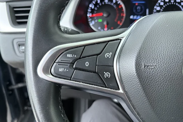 Renault Captur (2023) — foto 6 van 17