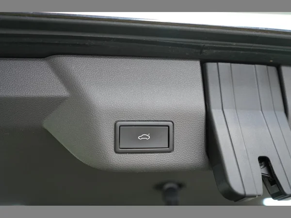 VOLKSWAGEN Multivan T7 Long eHybrid (PHEV) (2022) — foto 10 van 28