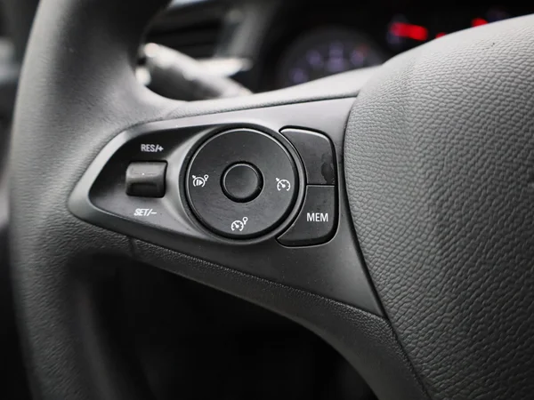 Opel Corsa (2023) — foto 9 van 36