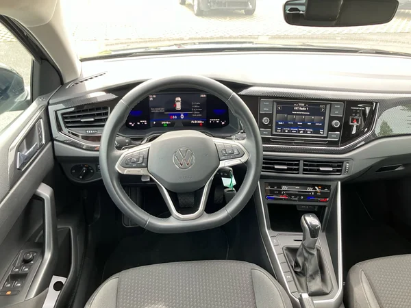 VOLKSWAGEN Taigo (2022) — foto 12 van 25