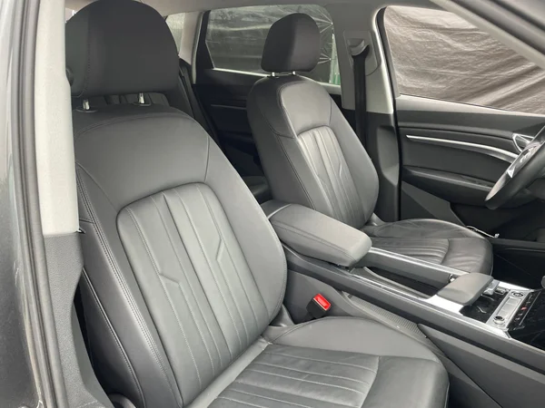 AUDI e-tron (2023) — foto 5 van 20