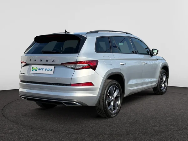SKODA Kodiaq (2023) — foto 8 van 14