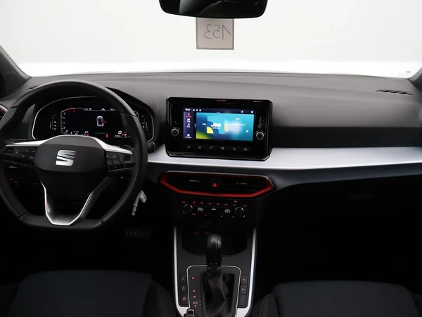 SEAT Arona (2024) — foto 5 van 24