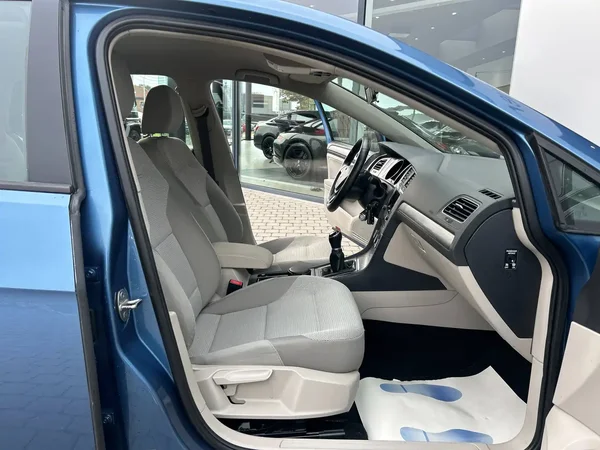 Volkswagen Golf (2013) — foto 5 van 19