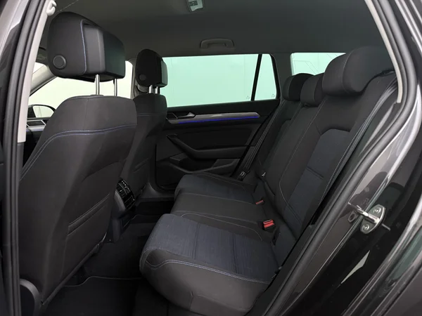 VOLKSWAGEN Passat Variant (2022) — foto 5 van 32