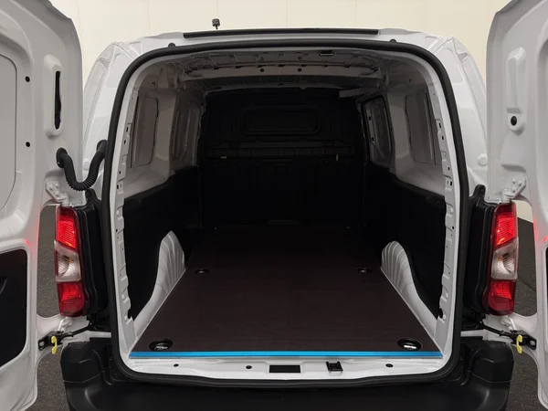 FIAT Doblo Cargo (2025) — foto 8 van 26