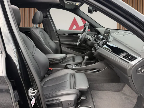 BMW X1 (2022) — foto 22 van 31