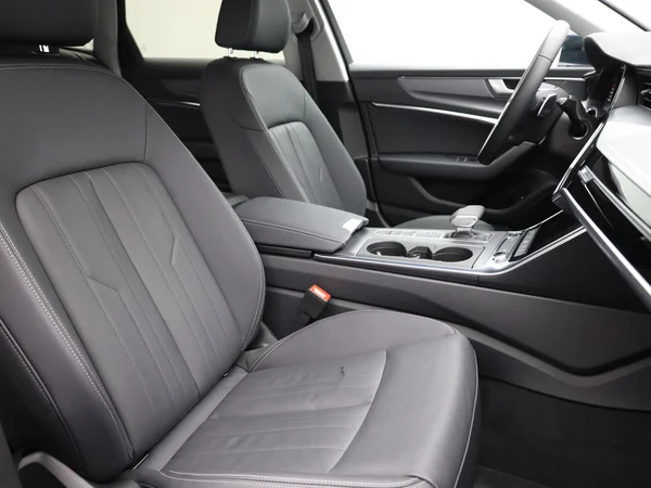 AUDI A6 Avant (2024) — foto 13 van 24