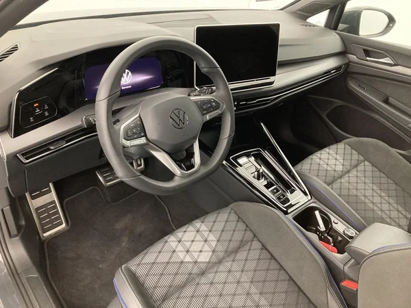 VOLKSWAGEN Golf VIII (2025) — foto 35 van 36