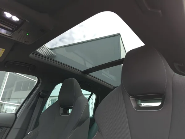 SKODA Octavia Combi Dsl (2025) — foto 18 van 31