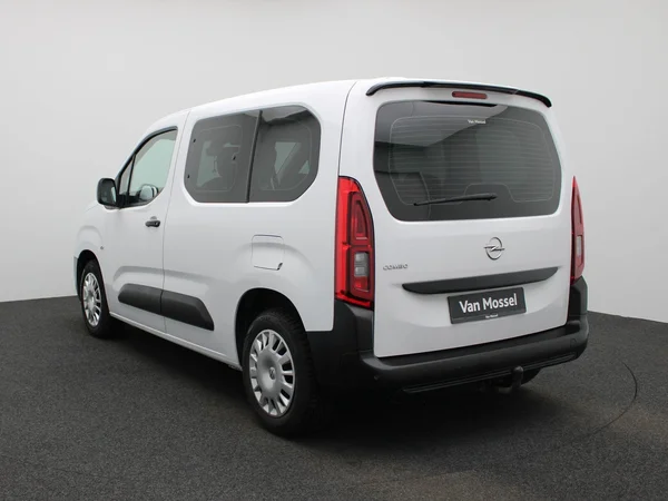 Opel Combo Life (2022) — foto 12 van 33