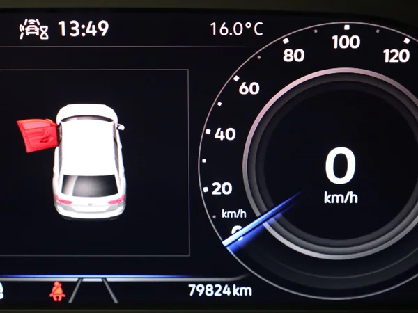 VOLKSWAGEN Tiguan (2023) — foto 4 van 20