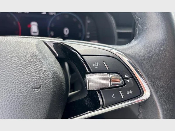 Skoda Kamiq (2022) — foto 9 van 27