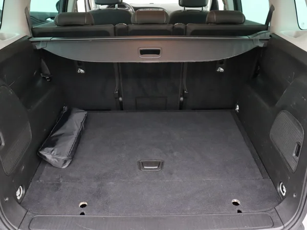 OPEL Zafira (2017) — foto 8 van 26