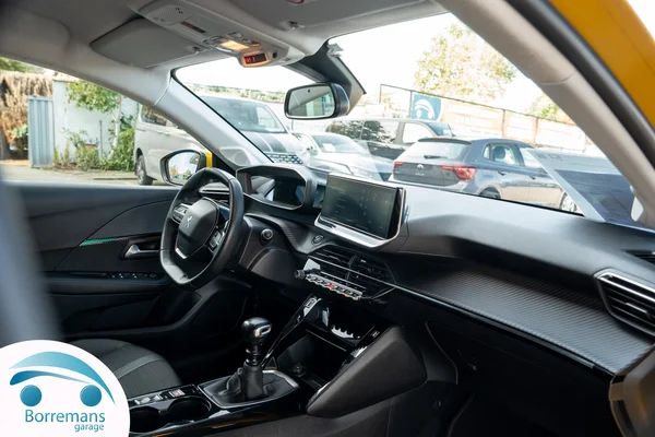 Peugeot 208 (2021) — foto 11 van 31