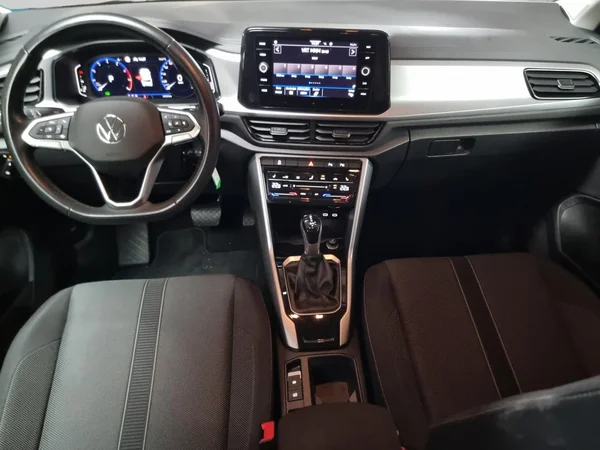 VOLKSWAGEN T-Roc (2022) — foto 3 van 23