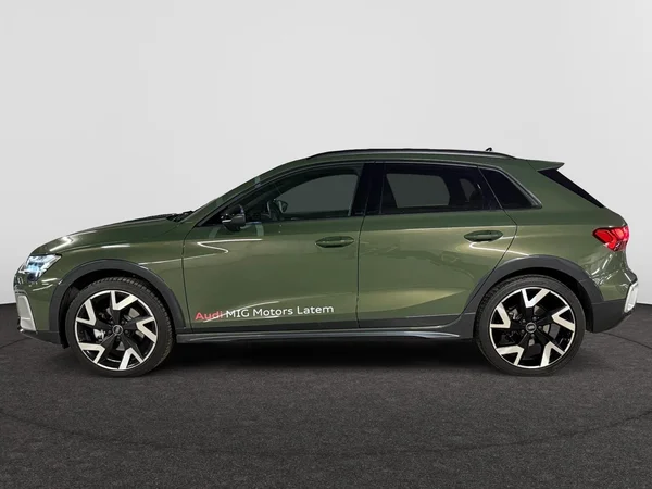 AUDI A3 Alltstreet (2024) — foto 12 van 32