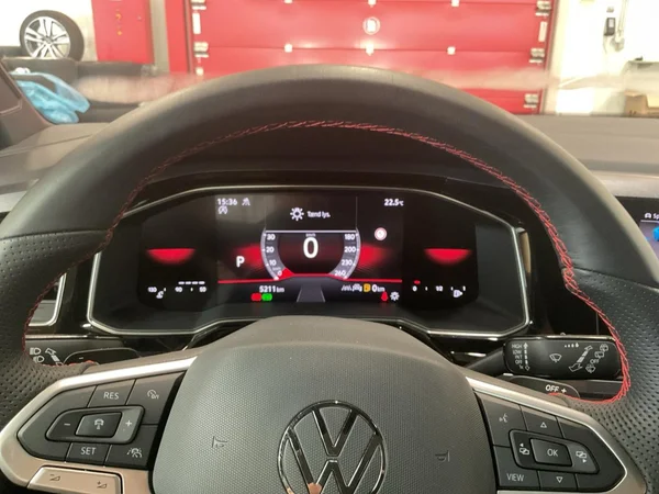 VOLKSWAGEN Polo GTI (2025) — foto 6 van 22