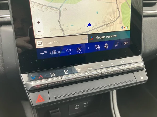 RENAULT Symbioz (2026) — foto 10 van 25
