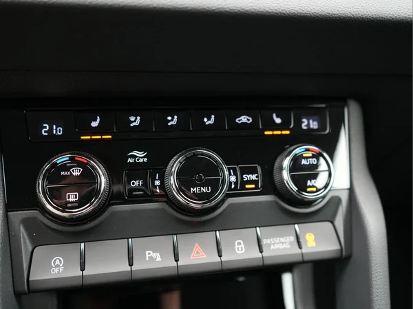 SKODA Karoq (2026) — foto 13 van 26