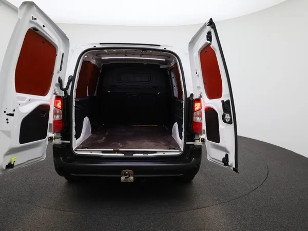 Opel Combo (2022) — foto 4 van 36