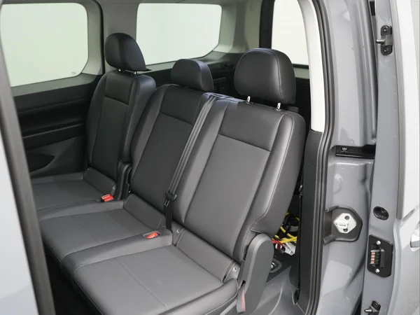 VOLKSWAGEN Caddy Maxi eHybrid (PHEV) (2026) — foto 5 van 25