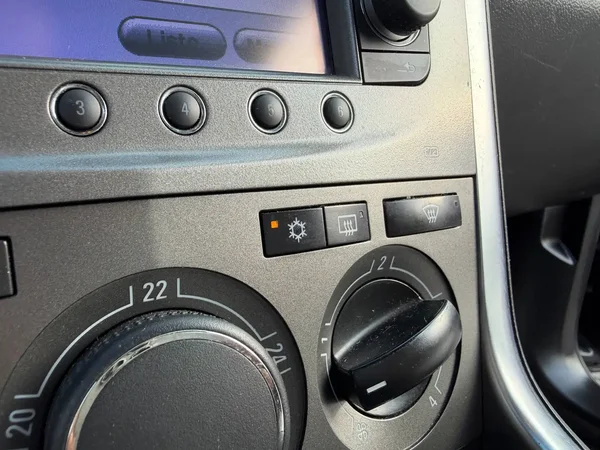 Opel Antara (2013) — foto 8 van 25