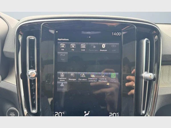 Volvo XC40 (2020) — foto 7 van 27