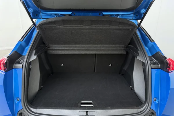 Peugeot 2008 (2023) — foto 28 van 32