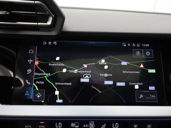 AUDI A3 Sportback PHEV (2025) — foto 15 van 19