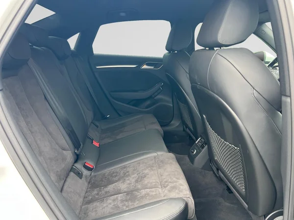 AUDI A3 Sedan Dsl (2019) — foto 4 van 18