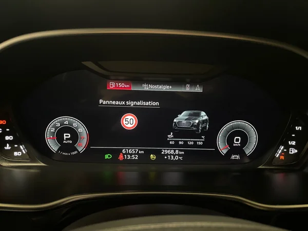 AUDI Q3 Sportback (2023) — foto 19 van 20