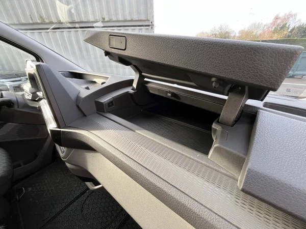 VOLKSWAGEN Transporter T7 28 Fou Lwb (2025) — foto 15 van 24