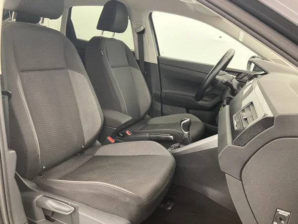 VOLKSWAGEN Taigo (2023) — foto 27 van 36