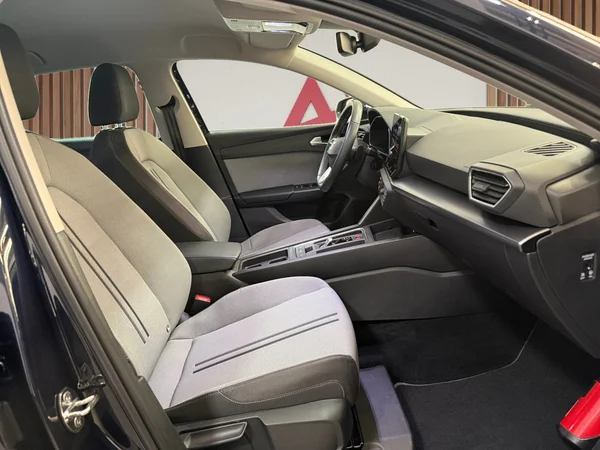 Seat Leon (2022) — foto 21 van 29