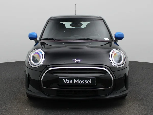 MINI One (2022) — foto 23 van 35