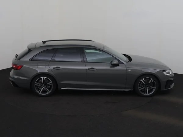 AUDI A4 (2023) — foto 26 van 30