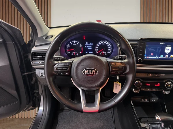 Kia Rio (2018) — foto 6 van 29