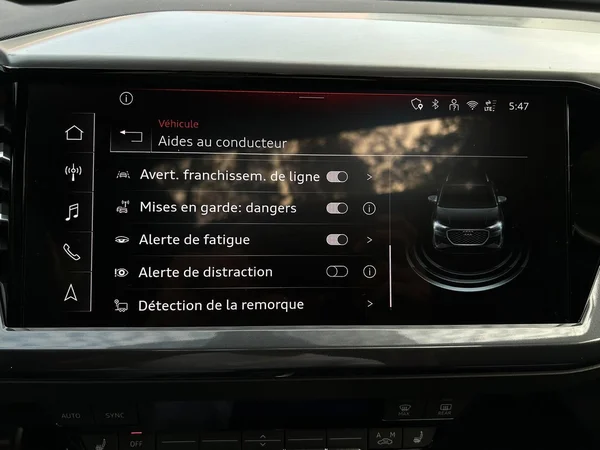 AUDI Q4 e-tron (2025) — foto 23 van 27