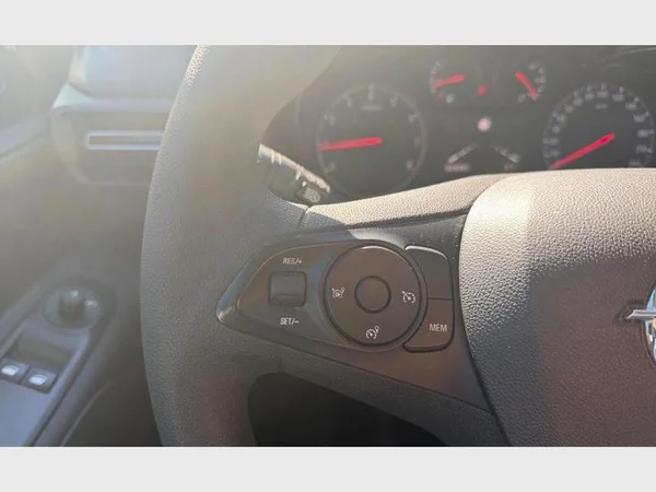 Opel Combo Life Swb (2022) — foto 10 van 27