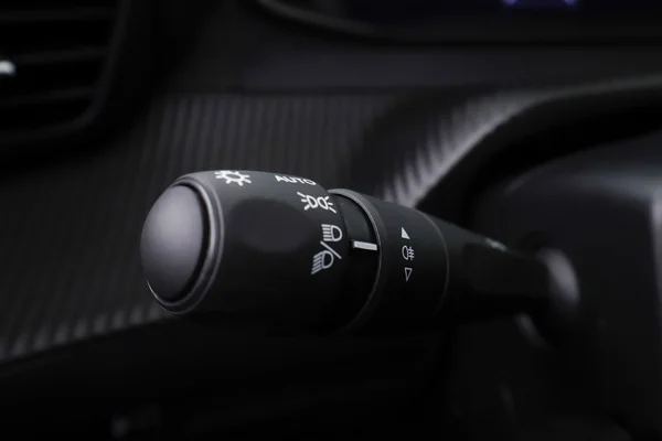 Peugeot E-208 (2025) — foto 14 van 64