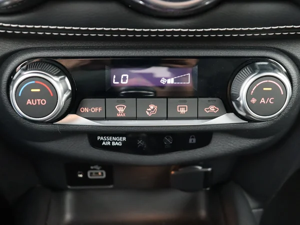 NISSAN Juke (2024) — foto 18 van 27