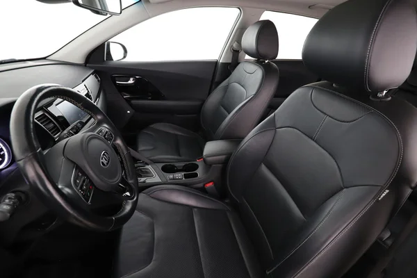 Kia Niro (2017) — foto 16 van 16