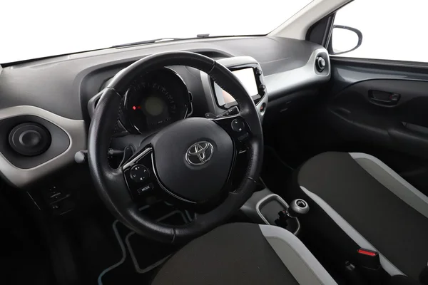 Toyota Aygo (2016) — foto 2 van 16