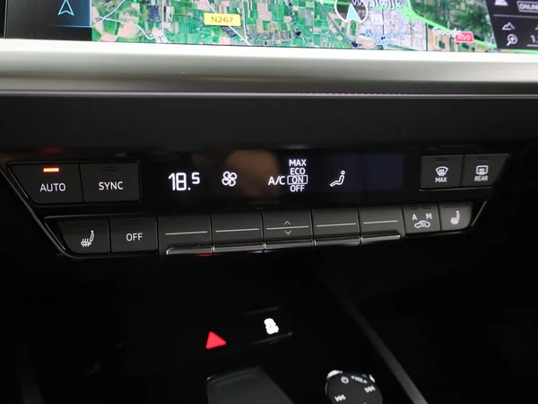 Audi Q4 e-tron (2024) — foto 25 van 50
