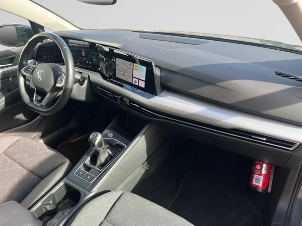 VOLKSWAGEN Golf VIII (2023) — foto 18 van 20